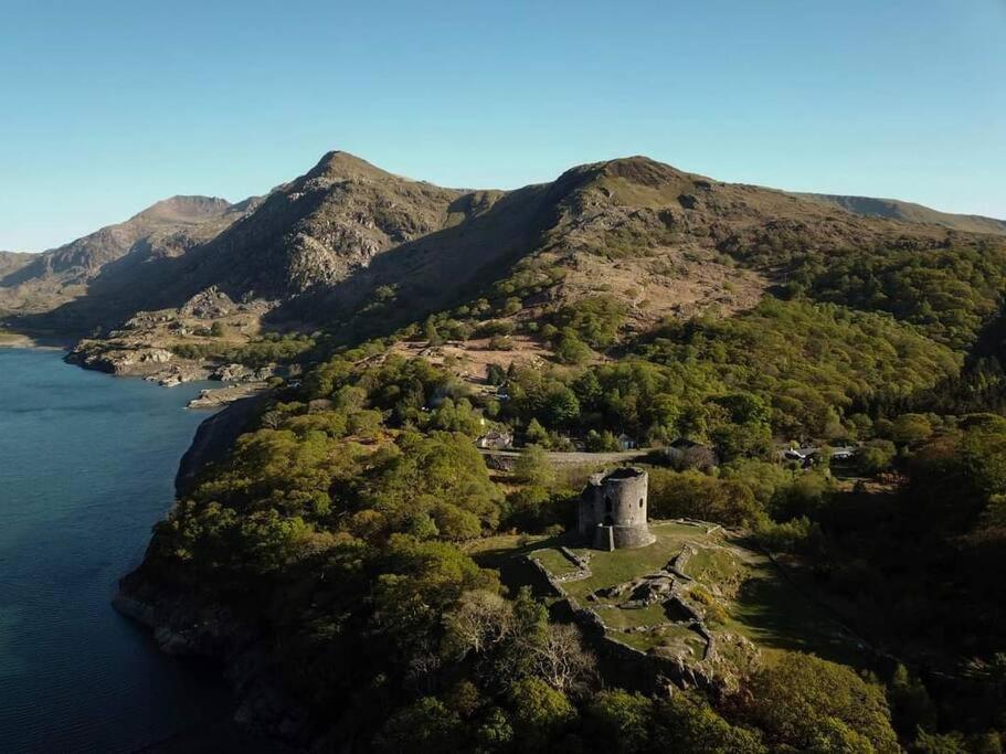 Perfect For Snowdon. Groups, Families+Dogs Welcome Llanberis Ngoại thất bức ảnh