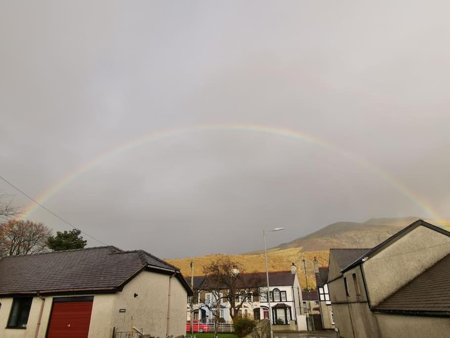 Perfect For Snowdon. Groups, Families+Dogs Welcome Llanberis Ngoại thất bức ảnh
